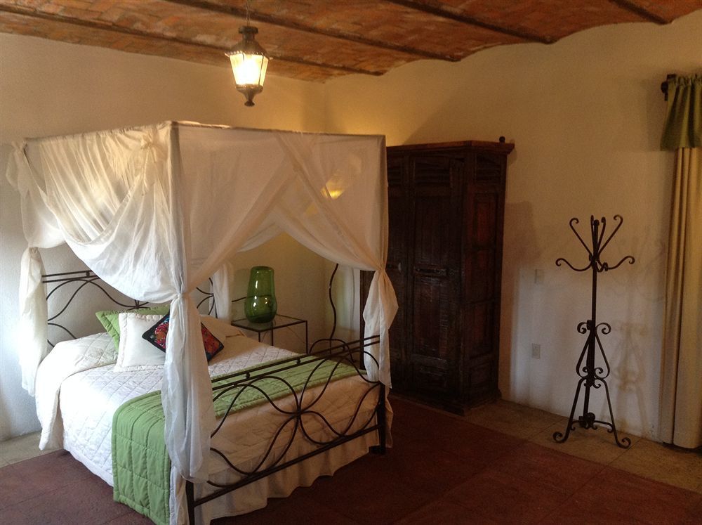 Hotel Casa Armonia Tlaquepaque Buitenkant foto