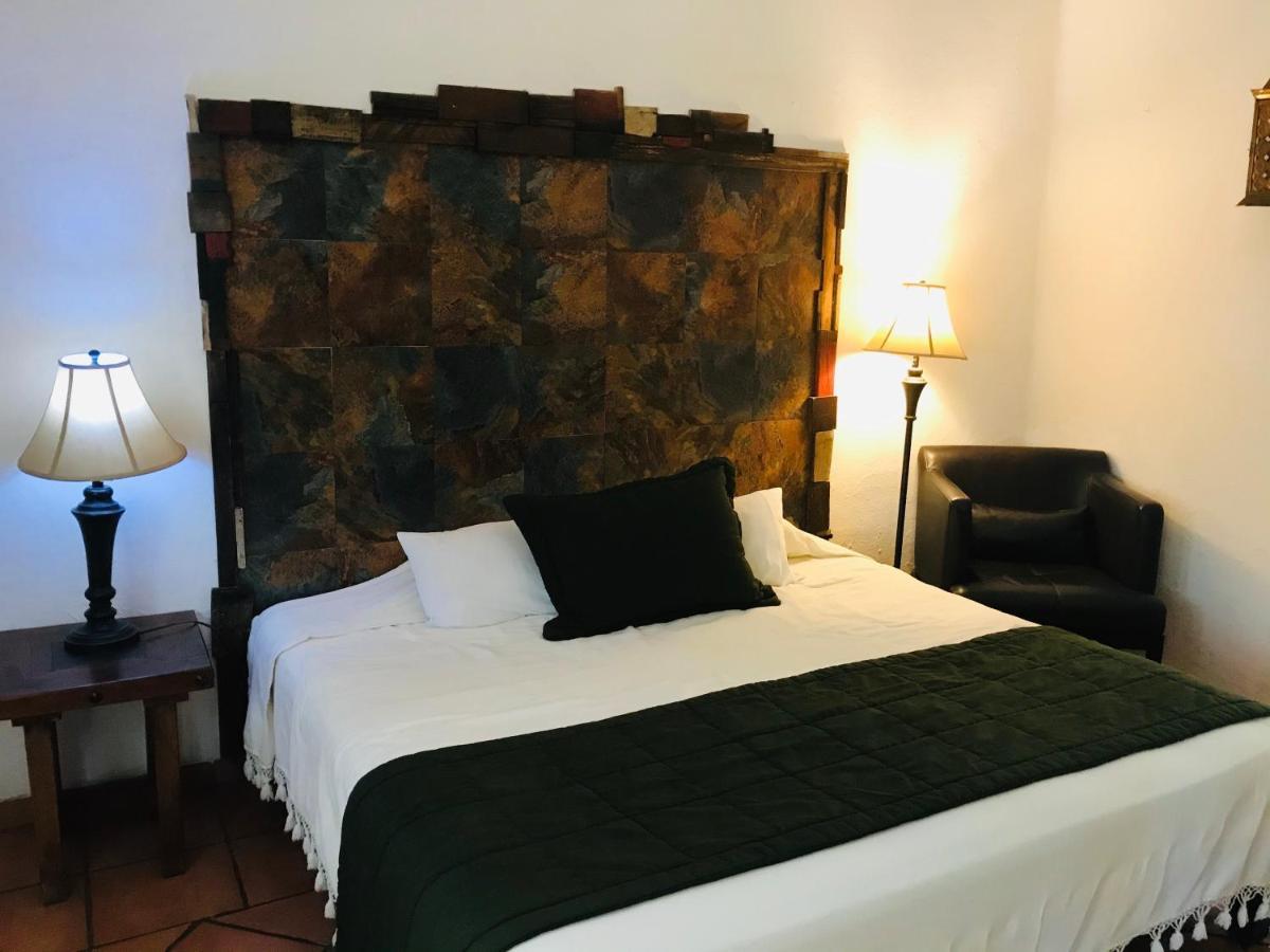 Hotel Casa Armonia Tlaquepaque Buitenkant foto